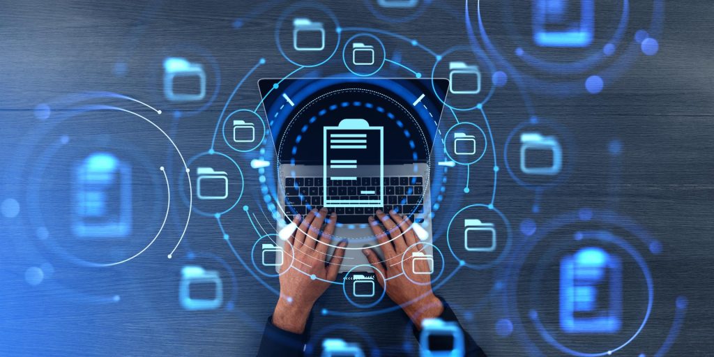 Laptop mit digitalen Datenverkehr